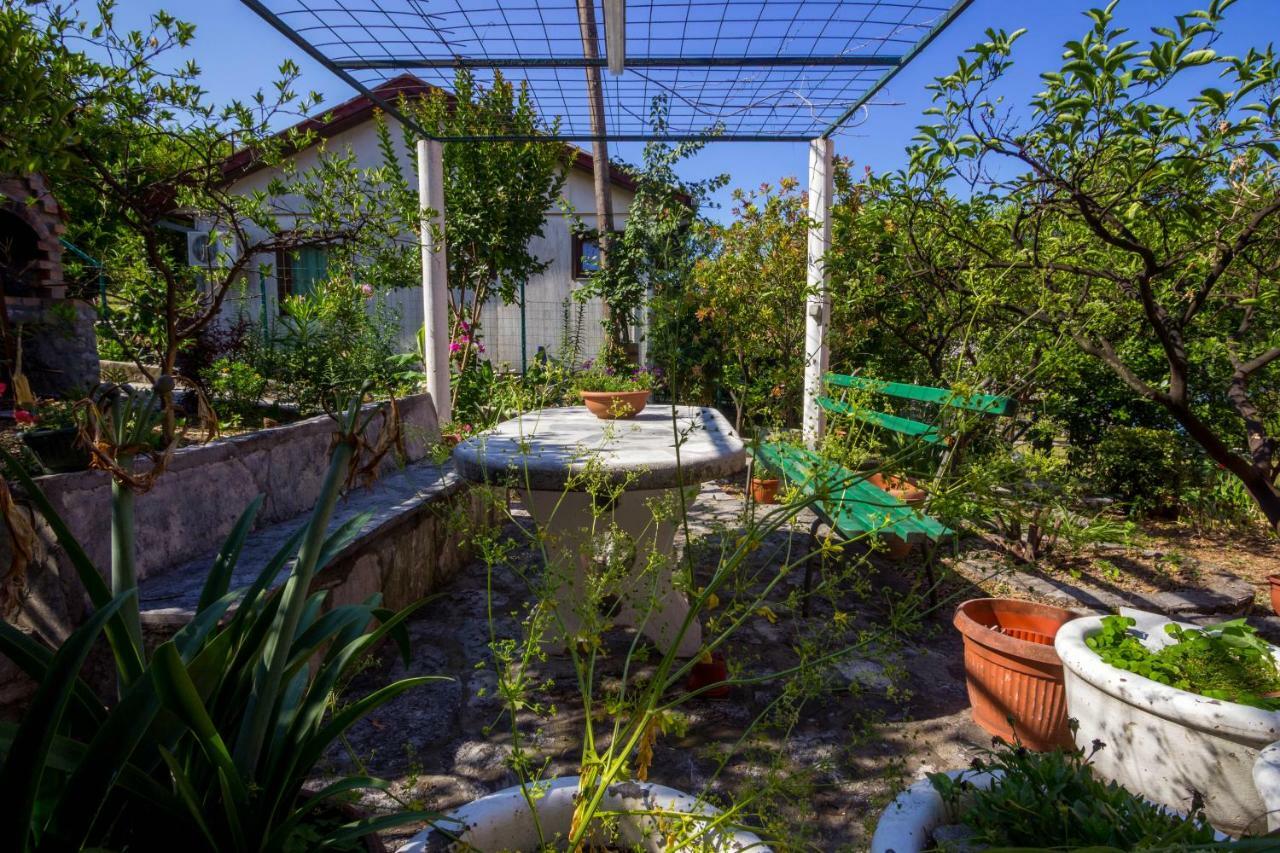 Apartmani Vesna Tivat Bagian luar foto