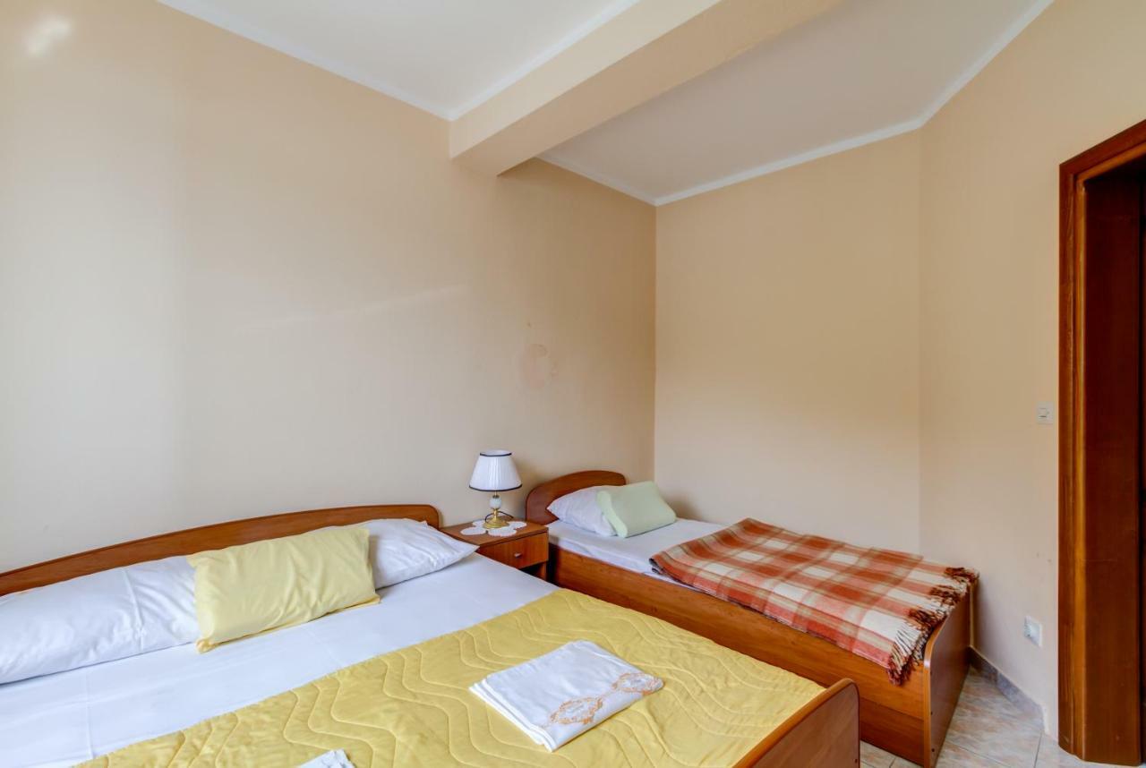 Apartmani Vesna Tivat Bagian luar foto