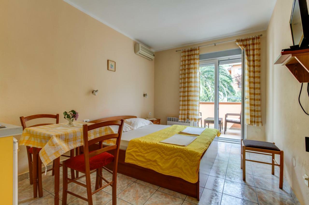Apartmani Vesna Tivat Bagian luar foto